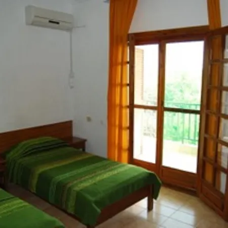 圣卡塔利娜公寓 Kalyves Polygyrou