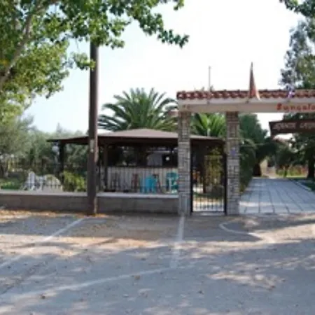 圣卡塔利娜公寓 公寓 Kalyves Polygyrou