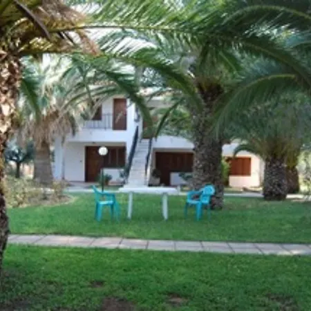 圣卡塔利娜公寓 公寓 *